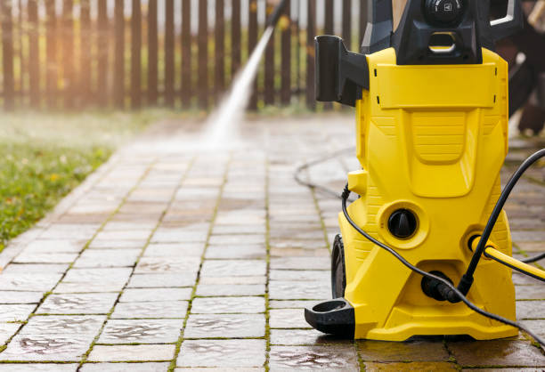 Best Animal Enclosure Cleaning  in Wolcott, IN